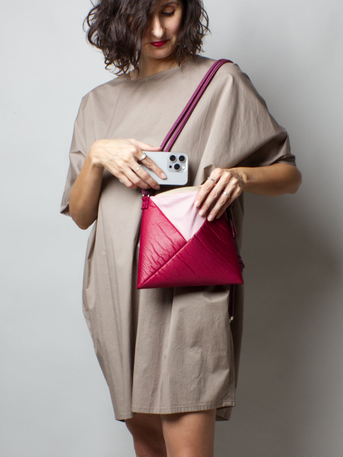 Ātoi Prism Bag - Garnet