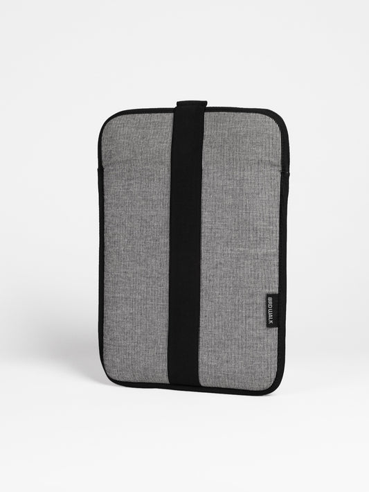 Slide Laptop Sleeve Bold